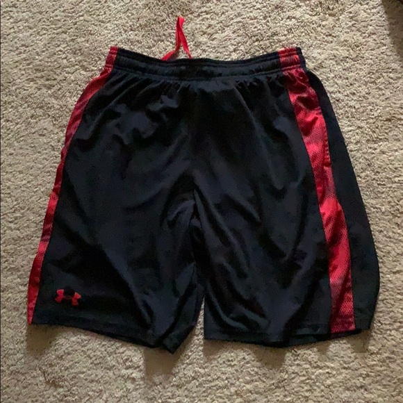 Under Armour Shorts - Picture 1 of 1